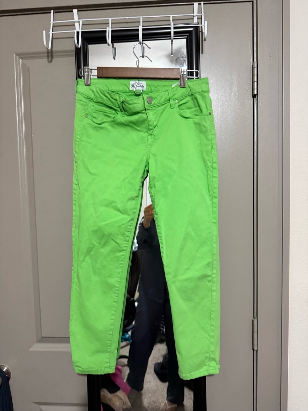 Aeropostale Lime Green Cropped Women’s Jeans